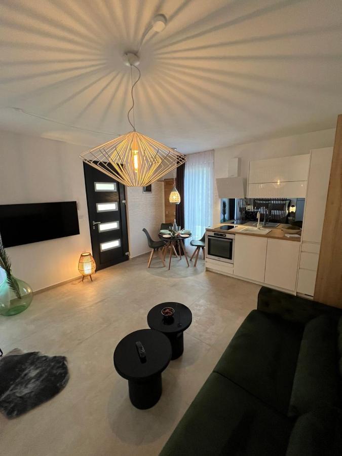 מדולין Apartmani Cube A מראה חיצוני תמונה